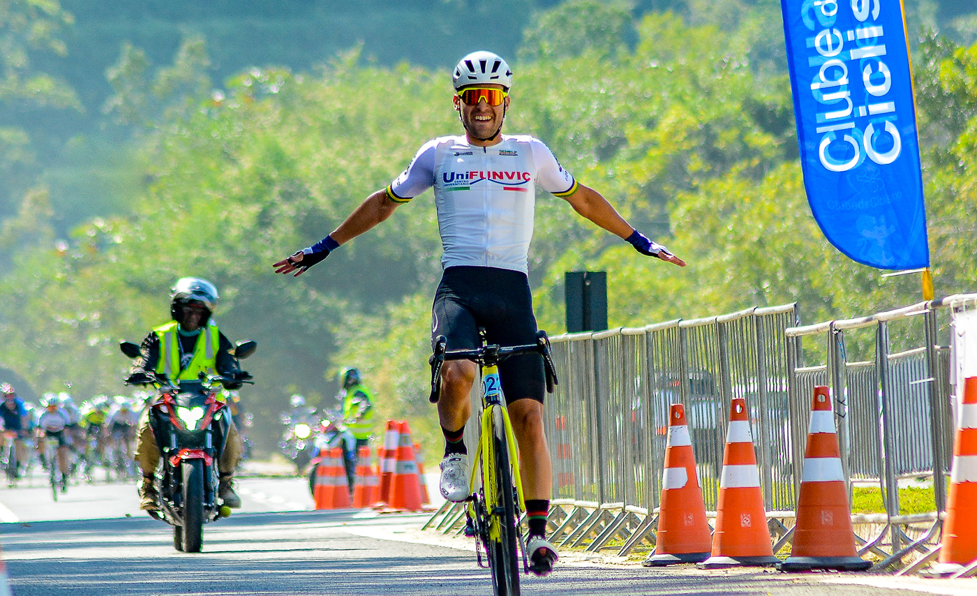 Igor Molina lidera ranking nacional de ciclismo de estrada
